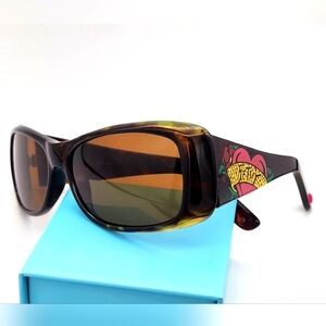 Betsey Johnson Sunglasses like new Tortoise color with heart ❤️